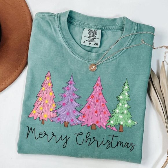 Comfort Colors Merry Christmas Tree Shirt Merry & Bright, Festive Holiday 169 - Picture 1 of 4